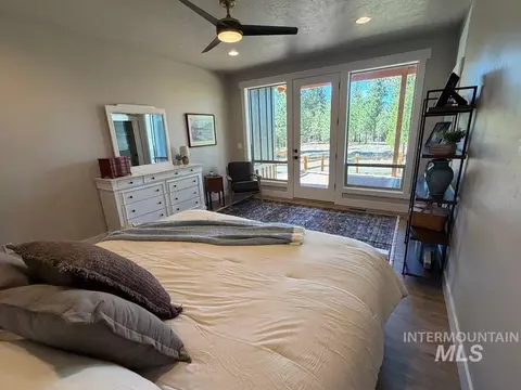 Bedroom - 53 Sliver Cloud Dr, Cascade, ID 83611 photo 3 of 4