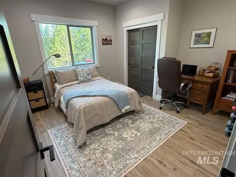 Bedroom - 53 Sliver Cloud Dr, Cascade, ID 83611 photo 2 of 4
