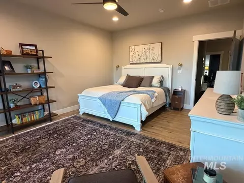 Bedroom - 53 Sliver Cloud Dr, Cascade, ID 83611 photo 4 of 4