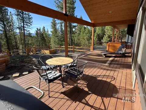 Exterior - 53 Sliver Cloud Dr, Cascade, ID 83611 photo 7 of 11