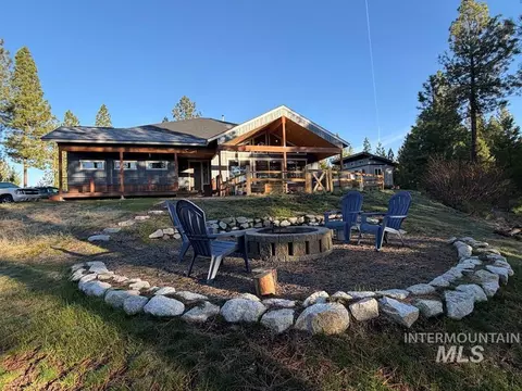 Exterior - 53 Sliver Cloud Dr, Cascade, ID 83611 photo 4 of 11