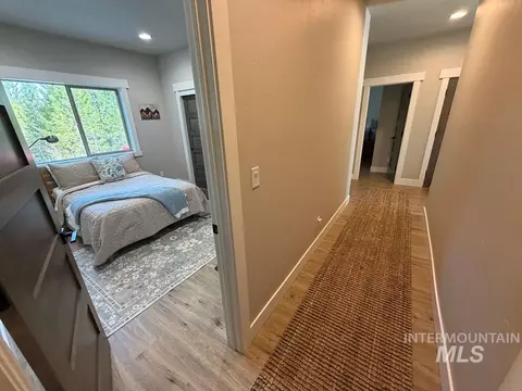 Entry Way - 53 Sliver Cloud Dr, Cascade, ID 83611 photo 2 of 2