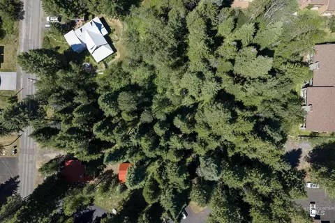 813 Reedy Ln, Mccall, ID 83638 photo 3