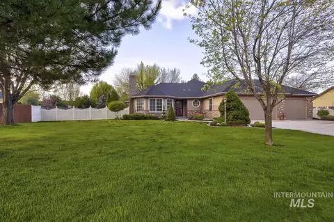 3427 Braden Ln, Nampa, ID 83686