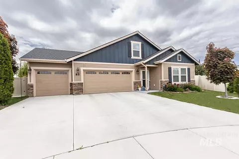 85 E Havasu Falls Ct, Meridian, ID 83646
