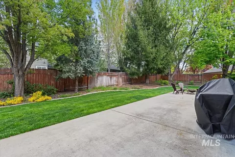 Exterior - 2616 E Salisbury Ct, Eagle, ID 83616 photo 5 of 10