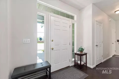Entry Way - 2616 E Salisbury Ct, Eagle, ID 83616 photo 1 of 2