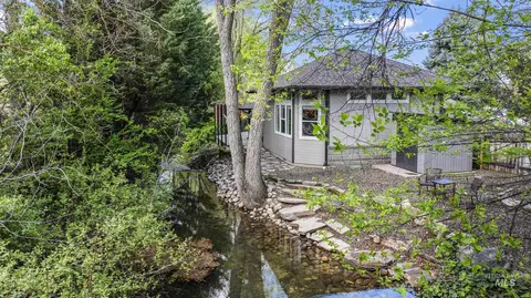 665 E Parkway Ct, Boise, ID 83706