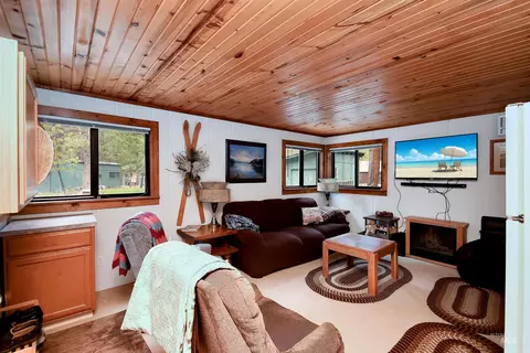 Living - 10 Bransons Dr, Lowman, ID 83637 photo 4 of 4