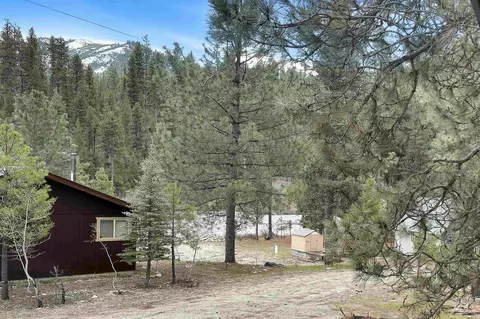Exterior - 10 Bransons Dr, Lowman, ID 83637 photo 9 of 16