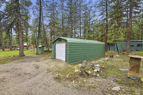 Exterior - 10 Bransons Dr, Lowman, ID 83637 photo 13 of 16