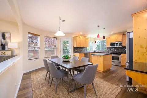 Dining - 427 S Silver Bow Ave, Eagle, ID 83616 photo 2 of 2