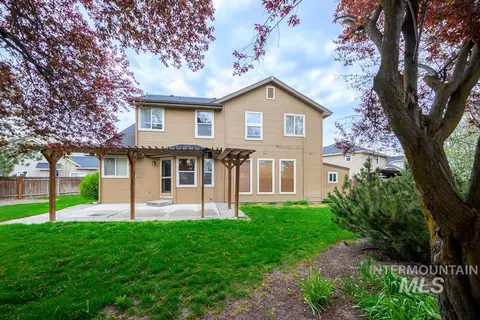 Exterior - 427 S Silver Bow Ave, Eagle, ID 83616 photo 7 of 11