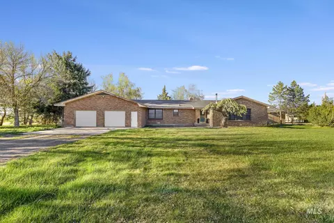 1084 E 300 N, Declo, ID 83323