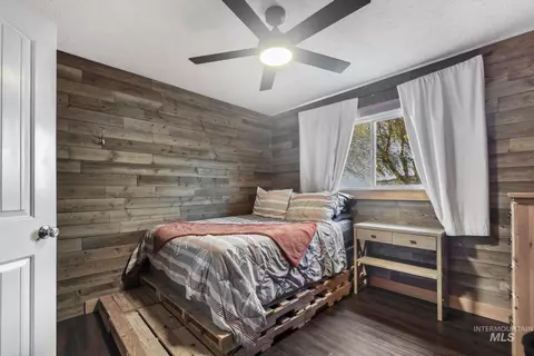 Bedroom - 1084 E 300 N, Declo, ID 83323 photo 5 of 7