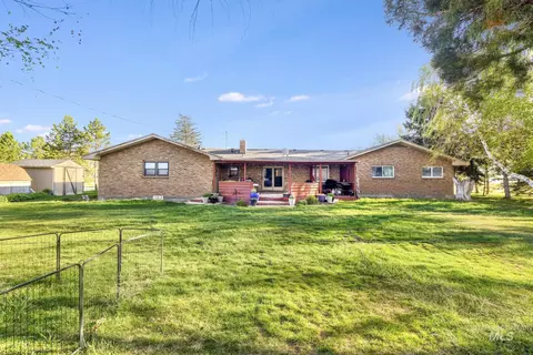 Exterior - 1084 E 300 N, Declo, ID 83323 photo 3 of 14