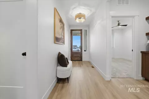 Entry Way - 7838 W Flathead Lake St, Eagle, ID 83616 photo 1 of 7