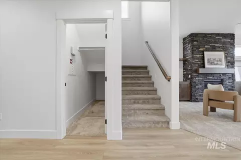 Entry Way - 7838 W Flathead Lake St, Eagle, ID 83616 photo 6 of 7