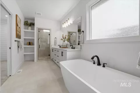 Bath - 7838 W Flathead Lake St, Eagle, ID 83616 photo 2 of 5