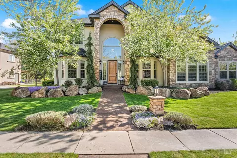 1177 E Riversong Dr, Eagle, ID 83616