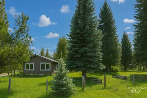 106 Forest Pl, Donnelly, ID 83615