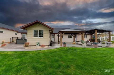 Exterior - 2520 E 3707 N, Twin Falls, ID 83301 photo 4 of 6