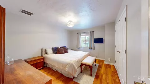 Bedroom - 2520 E 3707 N, Twin Falls, ID 83301 photo 2 of 3