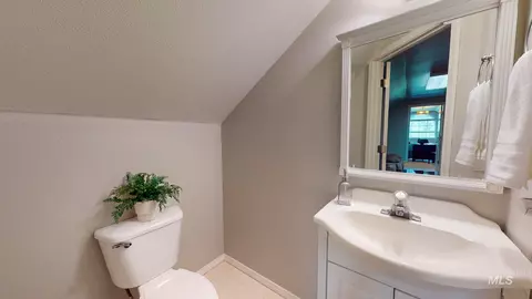 Bath - 2520 E 3707 N, Twin Falls, ID 83301 photo 4 of 4