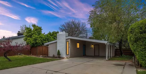 6708 W Holiday Dr, Boise, ID 83709