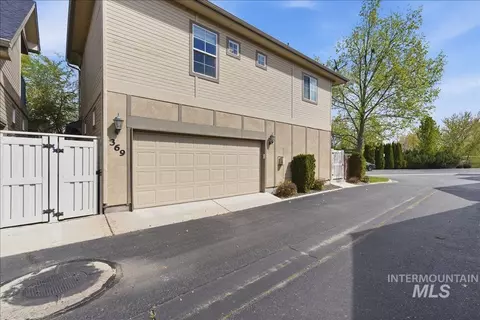 Exterior - 369 E Wexford Ln, Eagle, ID 83616 photo 4 of 4