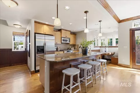 Kitchen - 369 E Wexford Ln, Eagle, ID 83616 photo 2 of 3