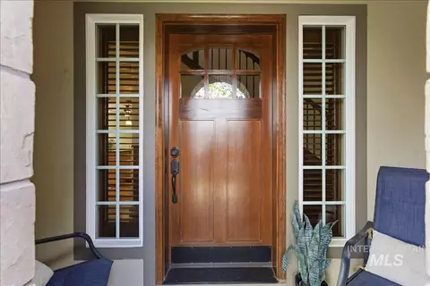 Entry Way - 369 E Wexford Ln, Eagle, ID 83616 photo 1 of 3