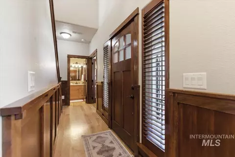 Entry Way - 369 E Wexford Ln, Eagle, ID 83616 photo 2 of 3