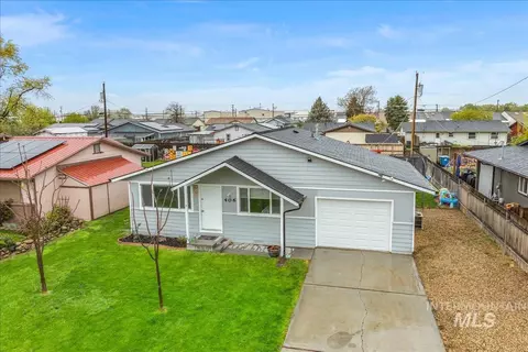 406 Parkhurst Dr, Caldwell, ID 83605