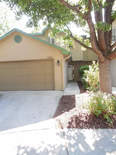 7937 W Holt Ct, Boise, ID 83704