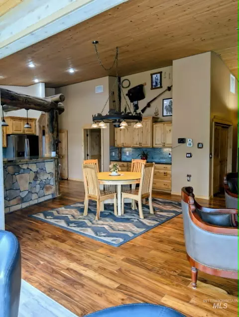 Dining - 809 River Pointe Ln, Lenore, ID 83541 photo 1 of 3