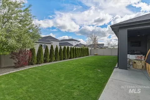 Exterior - 2242 E Timber Trail St, Kuna, ID 83634 photo 8 of 10