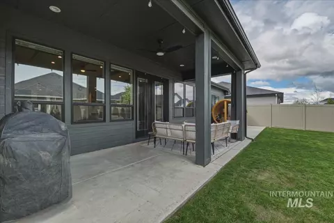 Exterior - 2242 E Timber Trail St, Kuna, ID 83634 photo 6 of 10