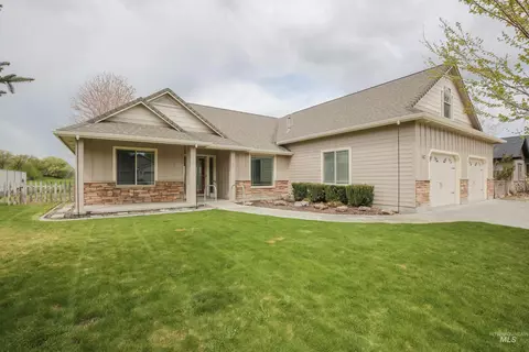 767 N Dorian Dr, Ontario, OR 97914