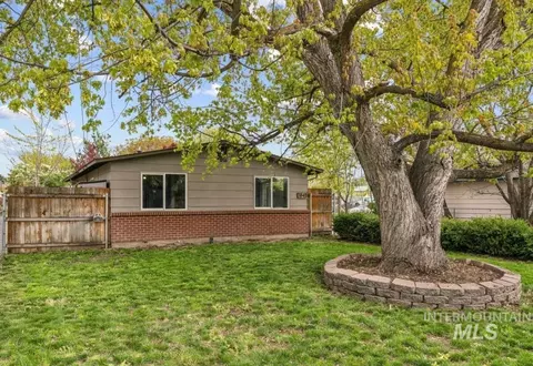 3840 N Jackie Ln, Boise, ID 83704