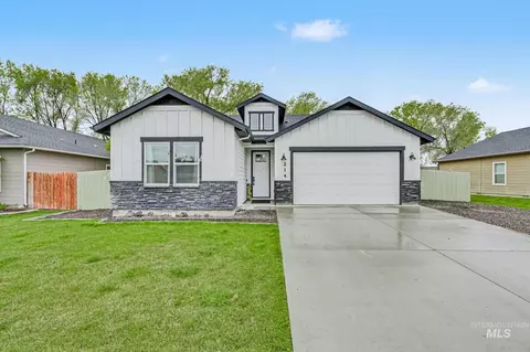 214 Union Pacific Cir, Homedale, ID 83628