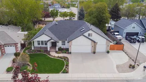 2628 S Simsbury, Boise, ID 83709