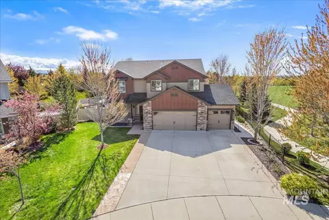 2715 E Snocreek Dr, Eagle, ID 83616