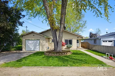 Exterior - 20602 Academy Rd, Greenleaf, ID 83626 photo 1 of 6