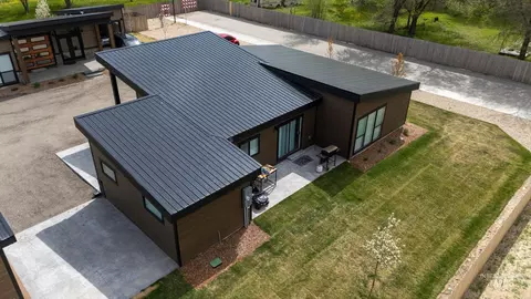 384 W 388 W London St, Middleton, ID 83644