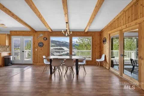 Dining - 115 Par Dr, Cascade, ID 83611 photo 1 of 6