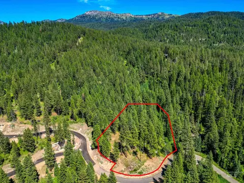 2 Spruce Hill Rd, Mccall, ID 83638