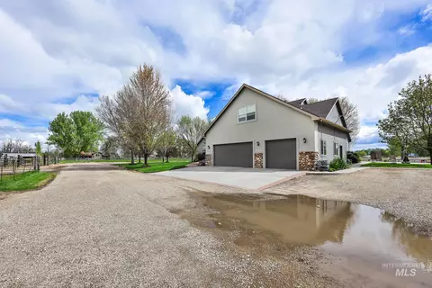 Exterior - 22089 Eel Ln, Middleton, ID 83644 photo 2 of 12