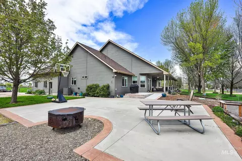Exterior - 22089 Eel Ln, Middleton, ID 83644 photo 6 of 12