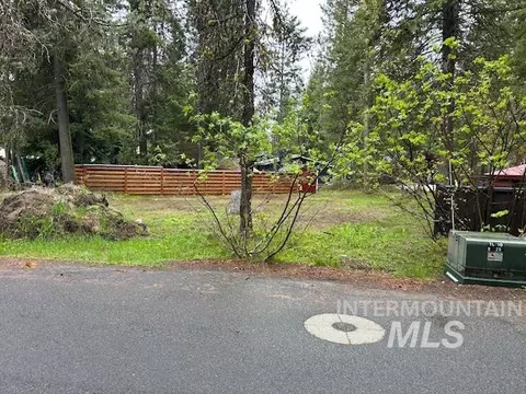1702 Pine Cir, Mccall, ID 83638 photo 4